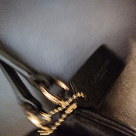 Sold!!COACH Edie 32221 Black Leather Satchel - Picture 4 of 10